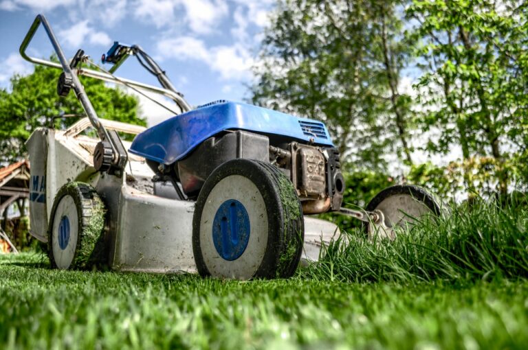 What is the difference between a commercial lawn mower and a regular lawn mower