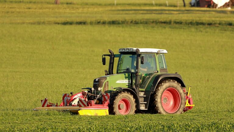 What Are The Disadvantages of a Zero-Turn Lawn Mower?